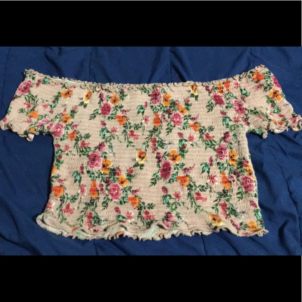 Croptop - Picture 2 of 3